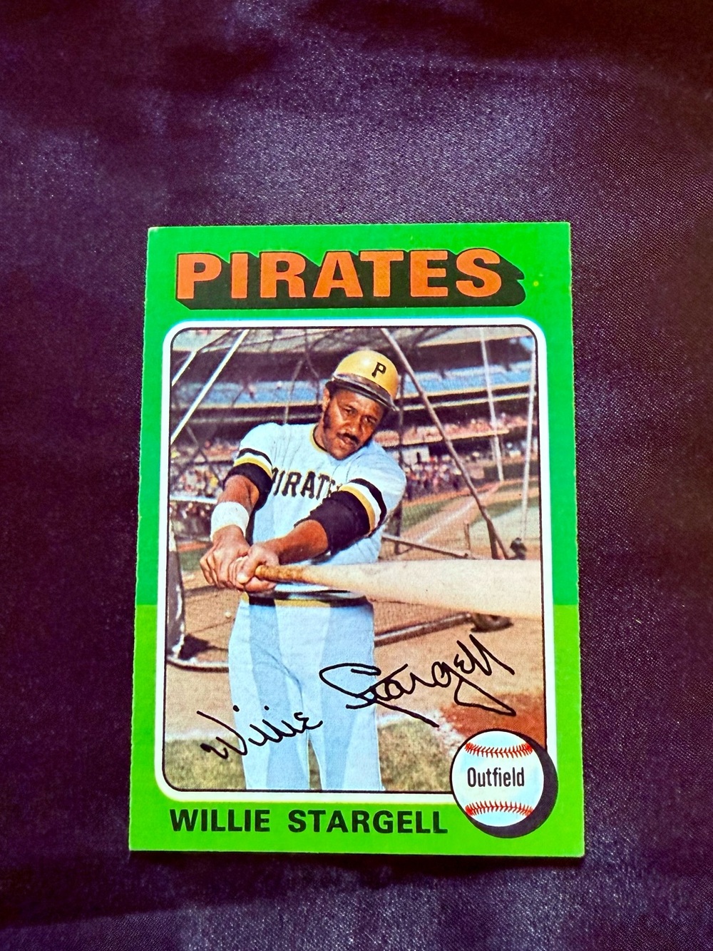 Willie Stargell HOF, #100, Topps, 1975, Pitts Pirates, Superbly Centered MT/NM